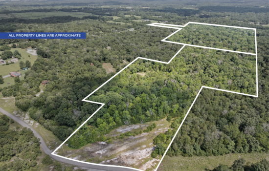 72-acre piece of pristine TN serenity just minutes from Nashville! Great property for building a development or sub-division.